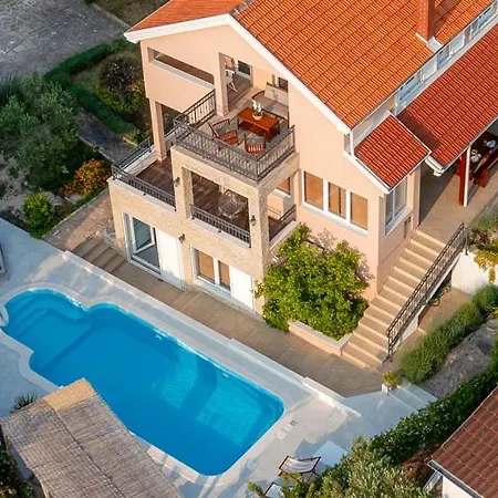 Villa Mila